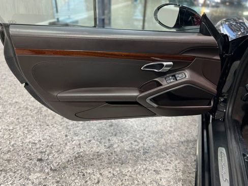 Used 2017 Porsche 718 Cayman S image 17