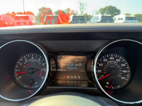 Used 2016 Ford Mustang Convertible RWD image 14