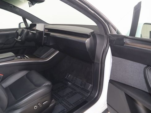 Used 2022 Tesla Model X image 50