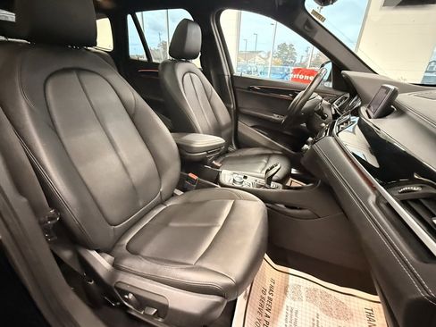 Used 2020 BMW X1 xDrive28i w/ Convenience Package image 13