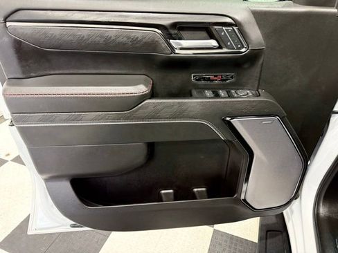 Used 2024 GMC Sierra 1500 AT4X image 16