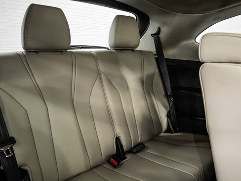 New 2026 Acura MDX SH-AWD image 33