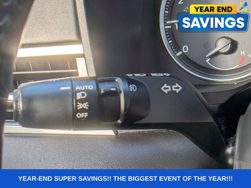 Used 2023 Mitsubishi Outlander SE image 30