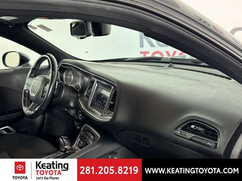 Used 2021 Dodge Challenger R/T image 17