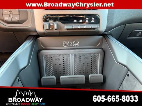 New 2026 RAM 2500 Big Horn AWD/4WD image 19