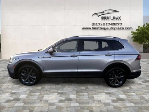 Used 2022 Volkswagen Tiguan SE FWD image 4