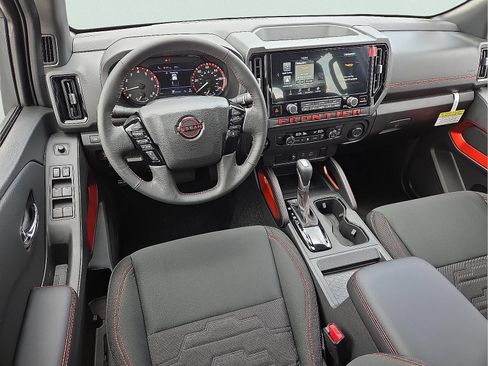 New 2025 Nissan Frontier PRO-4X image 11