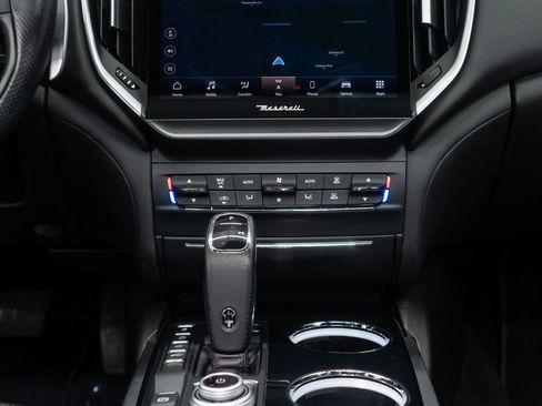 Used 2022 Maserati Ghibli Modena Q4 image 20