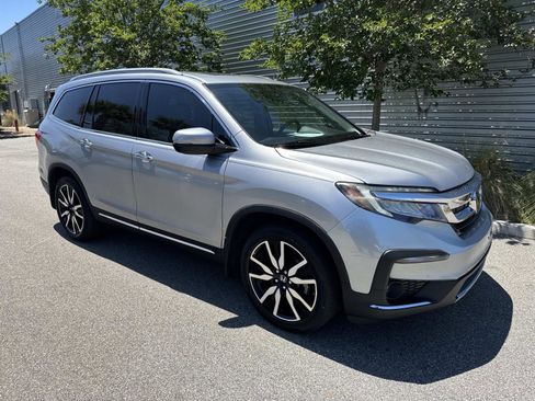 Used 2021 Honda Pilot Touring image 4