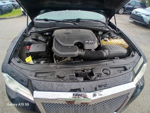 Used 2017 Chrysler 300 C AWD/4WD image 22