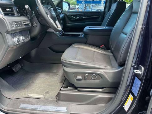 Used 2023 GMC Yukon XL Denali AWD/4WD image 29