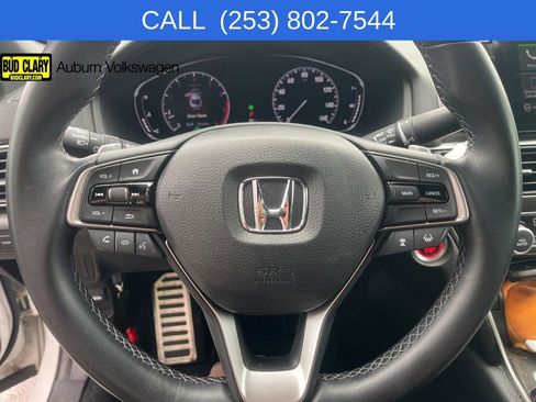 Used 2018 Honda Accord Sport image 10
