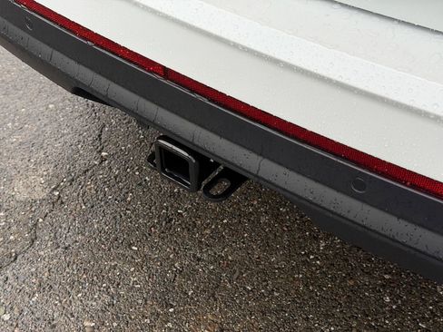 New 2026 Volkswagen Atlas SEL image 8