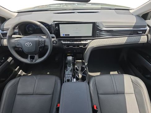 Used 2026 Toyota Camry XLE FWD image 10