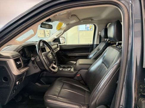 Used 2022 Ford Expedition Max XLT image 11
