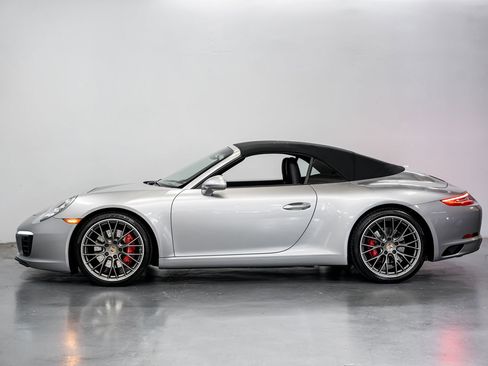 Used 2018 Porsche 911 Carrera S RWD image 7