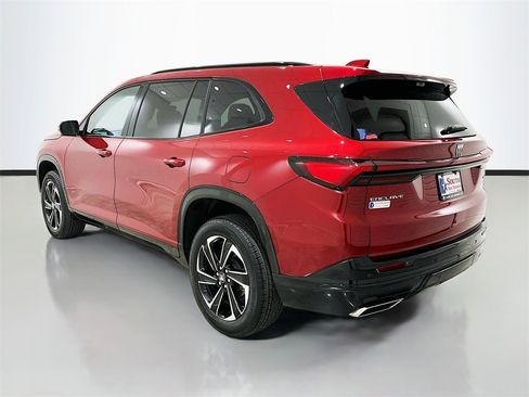 Used 2026 Buick Enclave Sport Touring w/ Power Package image 5