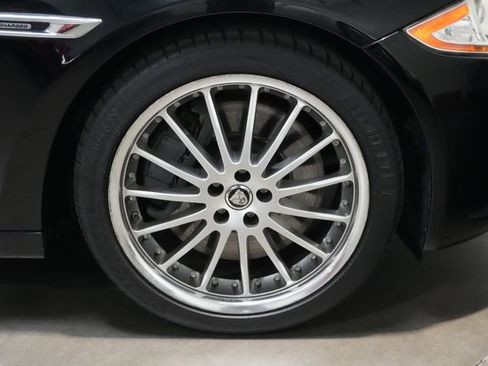 Used 2013 Jaguar XJ Supercharged image 10