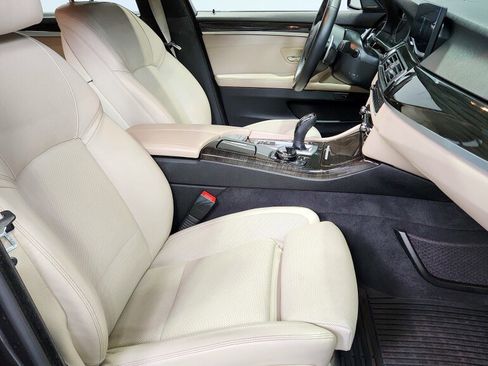 Used 2014 BMW 550i xDrive Sedan image 20