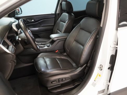 Used 2017 GMC Acadia SLT image 3