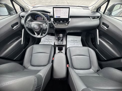 Used 2026 Toyota Corolla Cross XLE w/ Convenience Package image 13