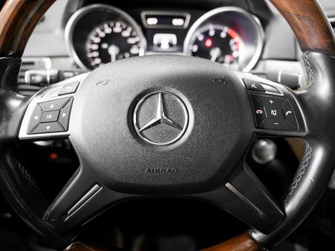 Used 2014 Mercedes-Benz GL 550 4MATIC image 14