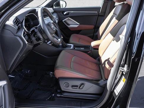 Certified 2025 Audi Q3 2.0T Premium Plus w/ Premium Plus Package image 12