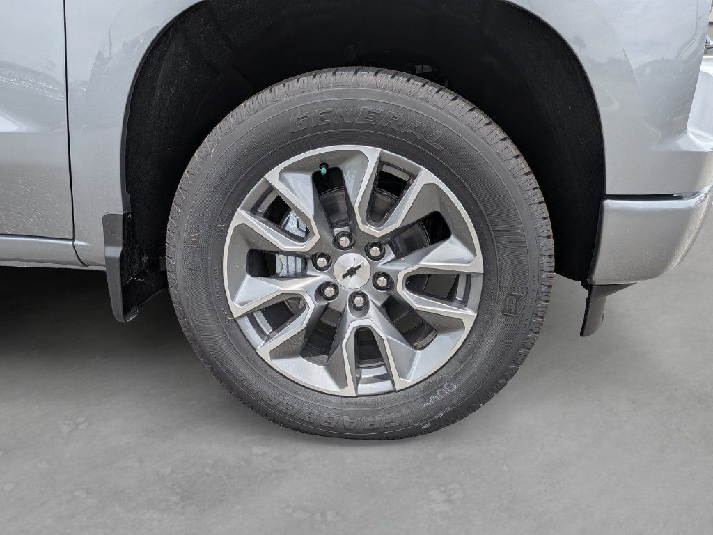 New 2026 Chevrolet Silverado 1500 RST w/ RST All Star Premium Package AWD/4WD image 10