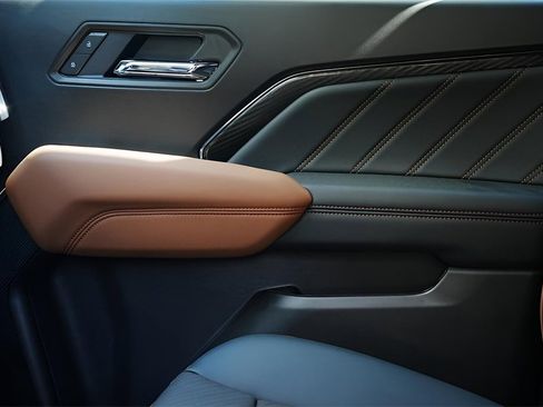 New 2026 GMC Canyon AT4 w/ Technology Plus Package image 15