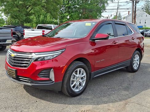 Used 2024 Chevrolet Equinox LT AWD/4WD image 3