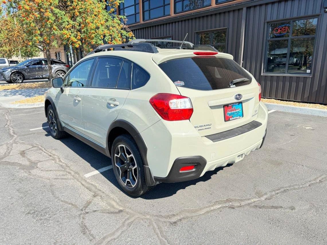 Used 2013 Subaru Crosstrek 2.0i Premium AWD/4WD image 3