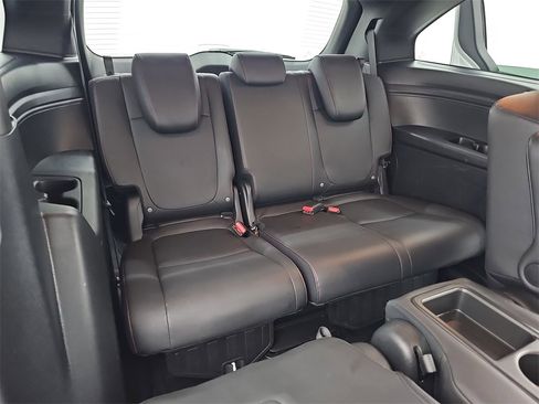 Used 2023 Honda Odyssey Sport image 14