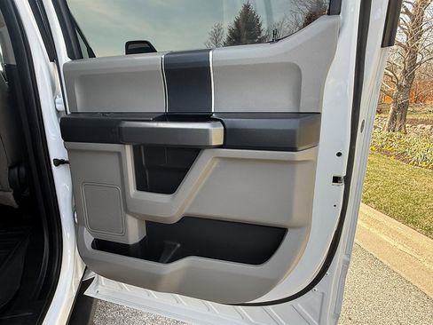 Used 2018 Ford F250 XLT w/ XLT Value Package image 36