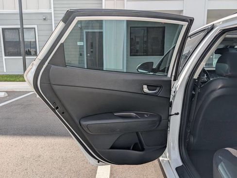 Used 2019 Kia Optima S w/ S Panoramic Sunroof Package image 16