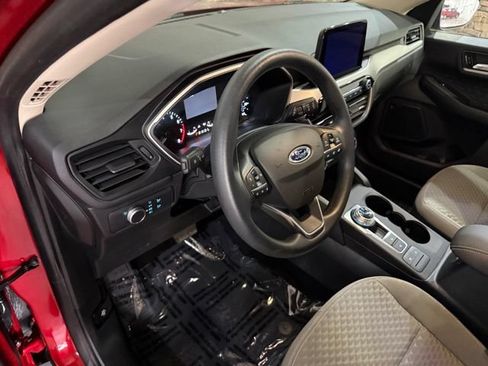 Used 2020 Ford Escape SE FWD image 28