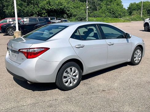 Used 2016 Toyota Corolla LE FWD image 6
