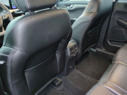 Used 2022 Ford Escape SEL image 18