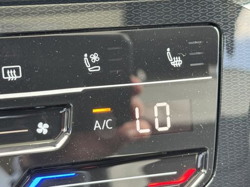 New 2025 Volkswagen Taos SEL image 24