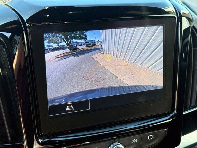 Used 2023 Chevrolet Traverse LT AWD/4WD image 14