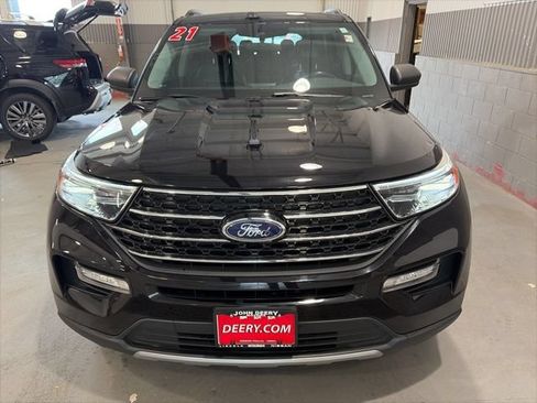 Used 2021 Ford Explorer XLT AWD/4WD image 5