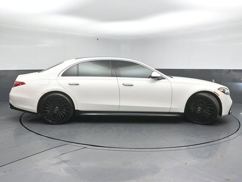 Used 2022 Mercedes-Benz S 500 4MATIC image 8