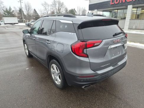 Used 2019 GMC Terrain SLE w/ Driver Convenience Package image 9