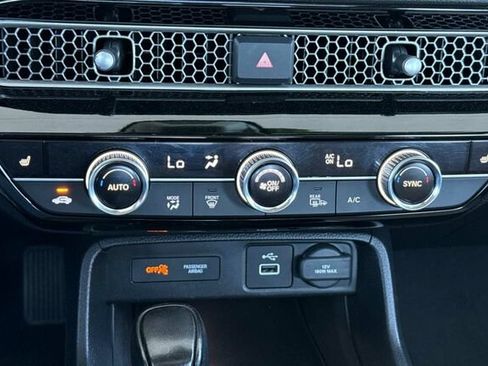 Used 2024 Honda Civic EX image 19