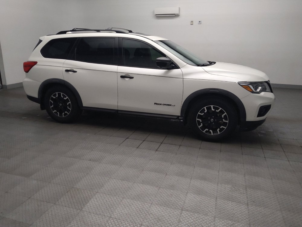 Used 2019 Nissan Pathfinder SL FWD image 11
