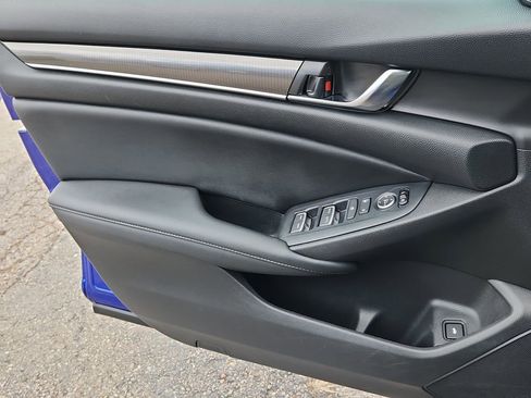 Used 2020 Honda Accord Sport image 7