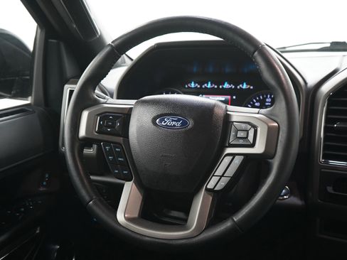 Used 2021 Ford Expedition XLT image 18