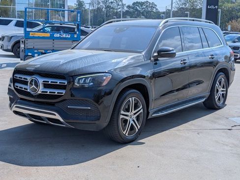 Used 2021 Mercedes-Benz GLS 450 4MATIC image 2