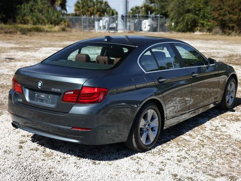 Used 2012 BMW 528i xDrive Sedan image 11