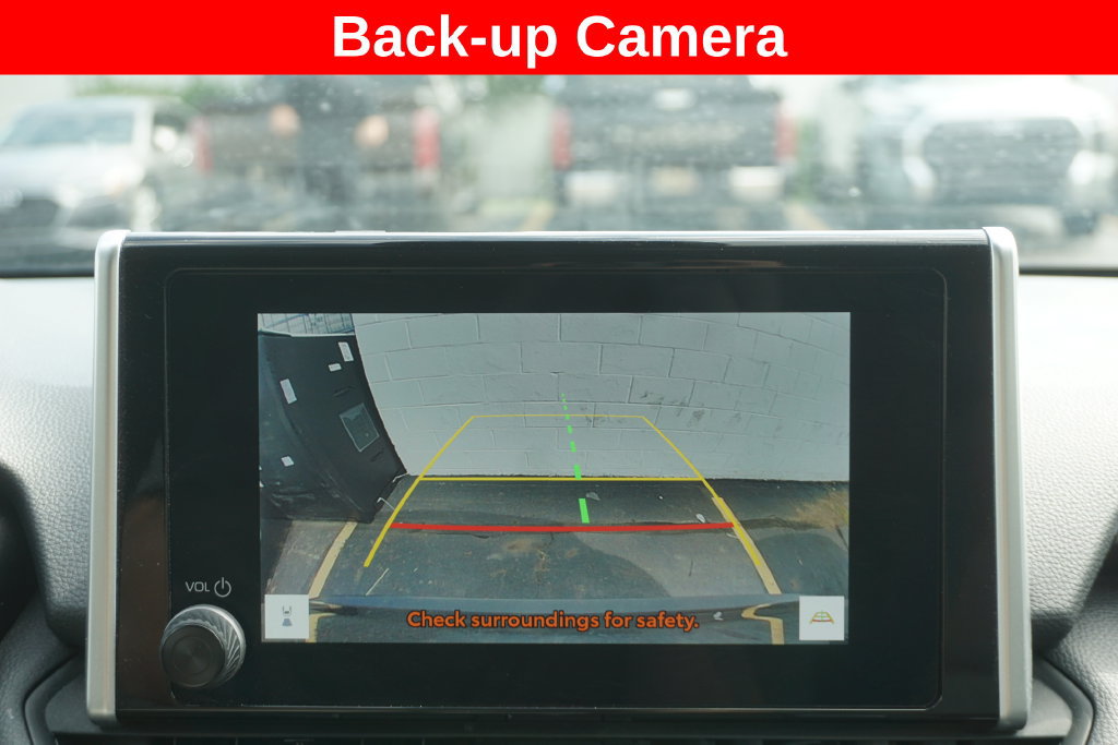 Used 2024 Toyota RAV4 XLE FWD image 7