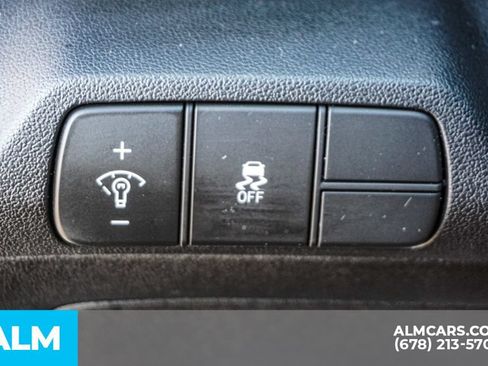 Used 2024 Hyundai Elantra SEL FWD image 45